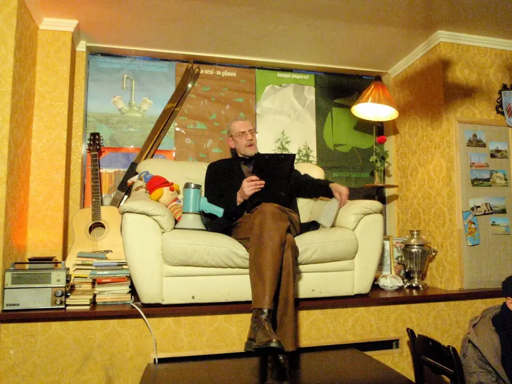 Dzejas zveja — 12
