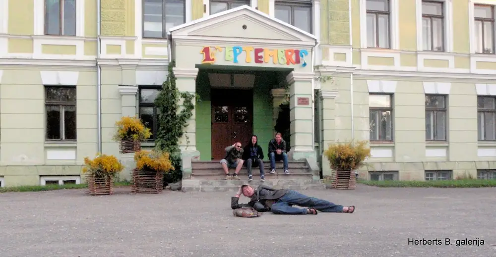 Ka netikt majas no brenguliem — 11