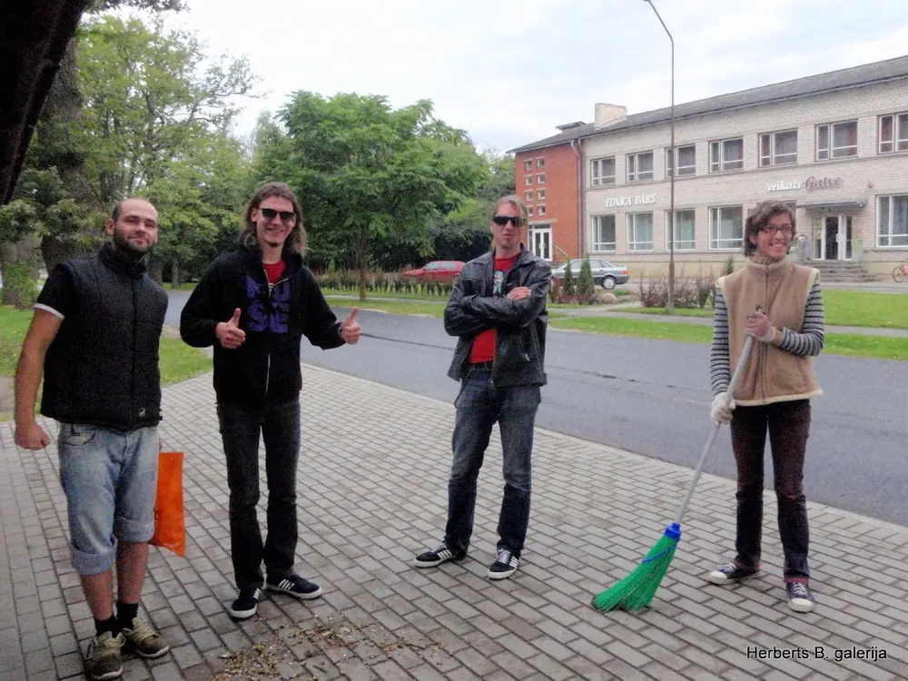 Ka netikt majas no brenguliem — 50