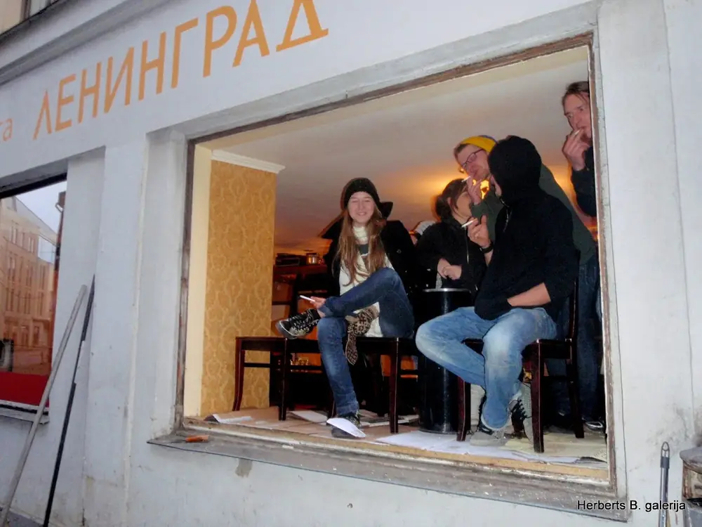 Leningrada paliek bez loga — 11